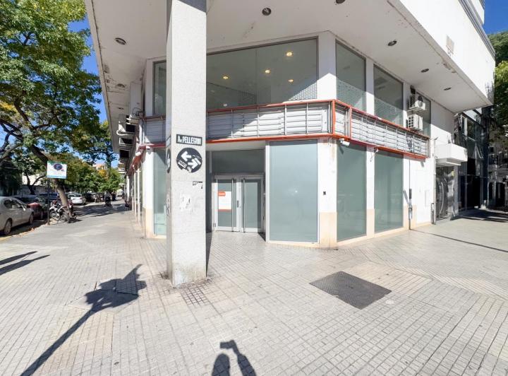 Local comercial · 476m² · 2 Ambientes