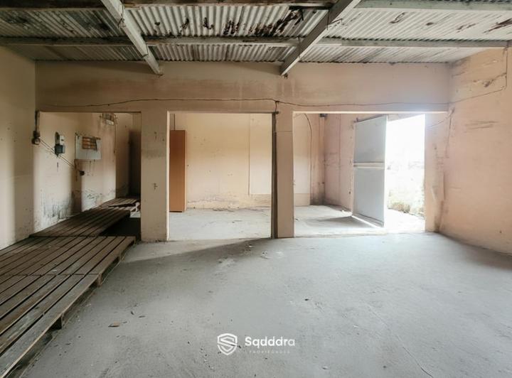Depósito · 450m² · 8 Ambientes