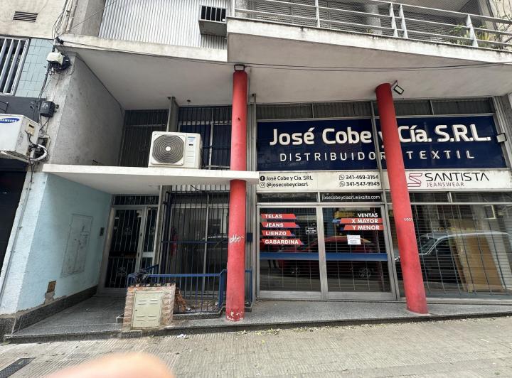 Local comercial · 180m²