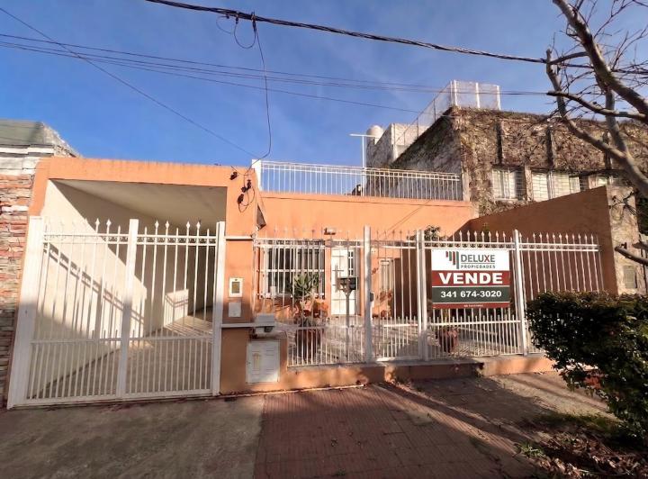 Casa · 143m² · 5 Ambientes · 2 Cocheras
