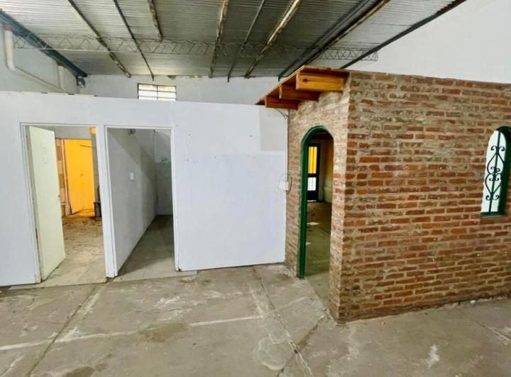 Bodega-Galpón · 218m²