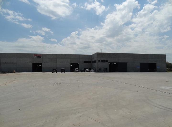 Depósito · 3200m²