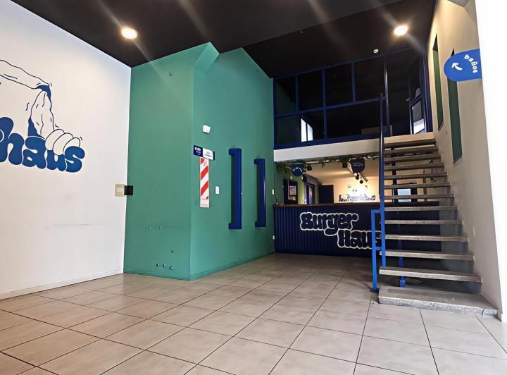 Local comercial · 320m² · 5 Ambientes