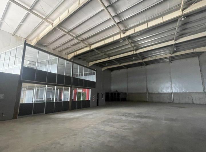 Bodega-Galpón · 850m²
