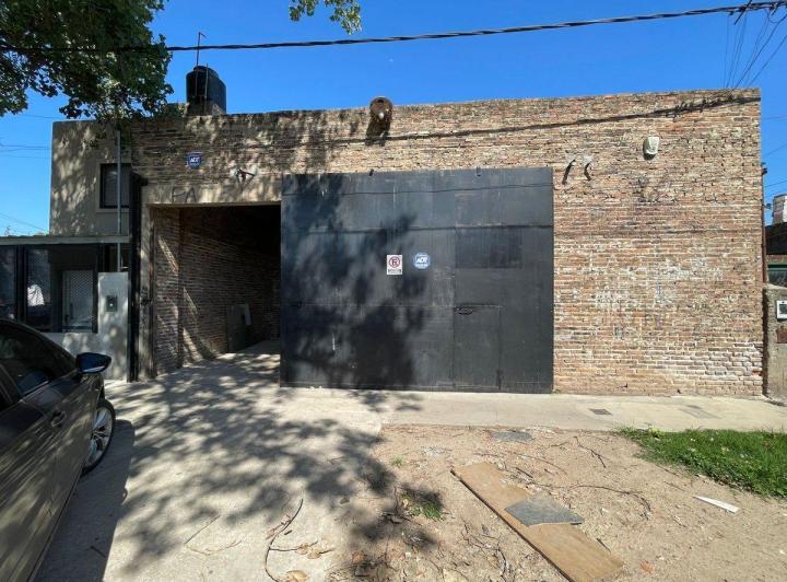 Bodega-Galpón · 200m²