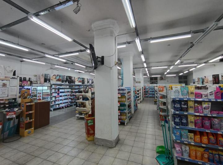Local comercial · 360m²