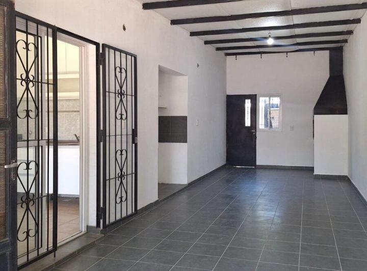 Casa · 70m² · 2 Ambientes · 1 Cochera