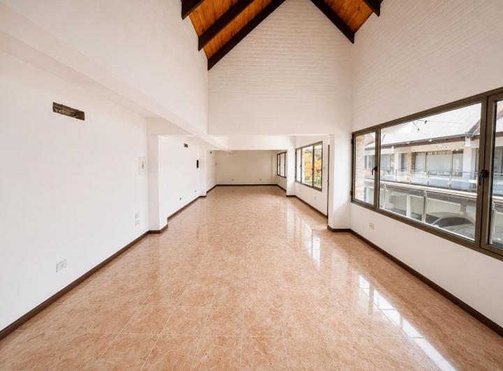 Local comercial · 60m² · 1 Cochera