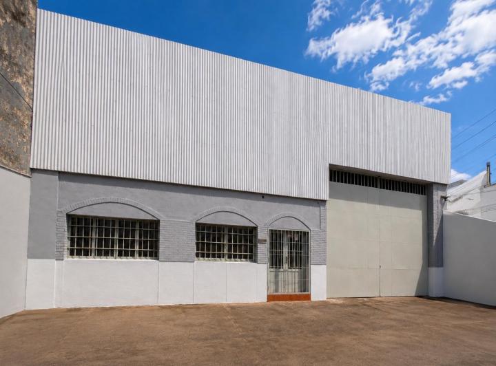 Local comercial · 1500m² · 12 Ambientes