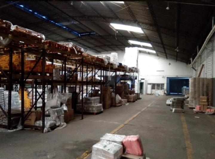 Local comercial · 1200m² · 4 Ambientes