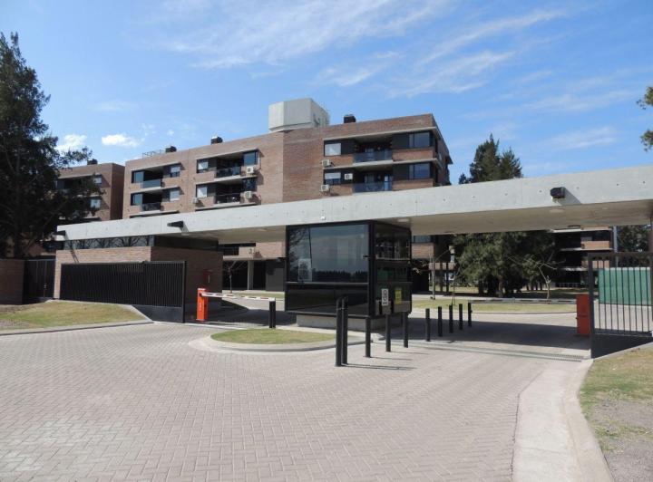 Departamento · 50m² · 2 Ambientes · 1 Cochera