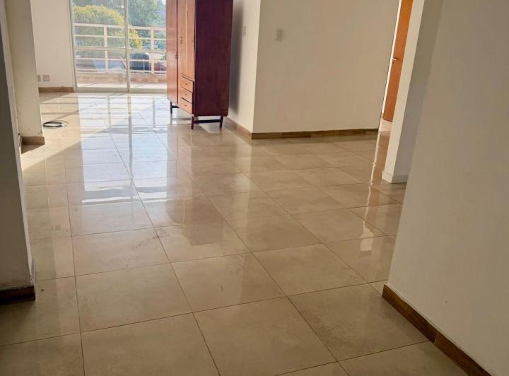 Departamento · 80m² · 5 Ambientes