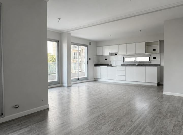Departamento · 92m² · 9 Ambientes · 1 Cochera