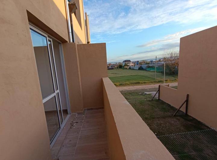 Casa · 72m² · 3 Ambientes · 1 Cochera