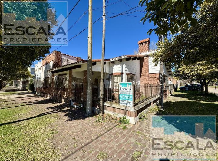 Casa · 110m² · 4 Ambientes · 1 Cochera