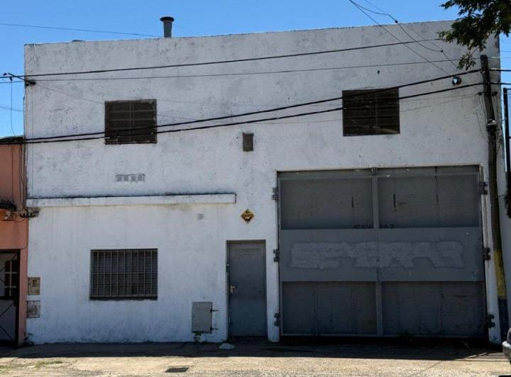Bodega-Galpón · 660m²