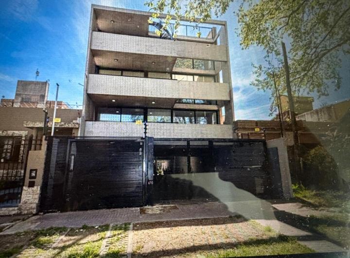 Departamento · 90m² · 5 Ambientes · 1 Cochera
