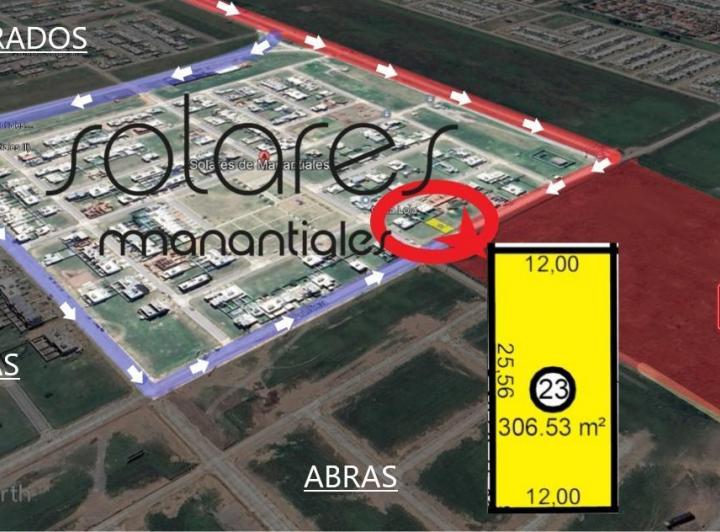 Terreno · 305m²