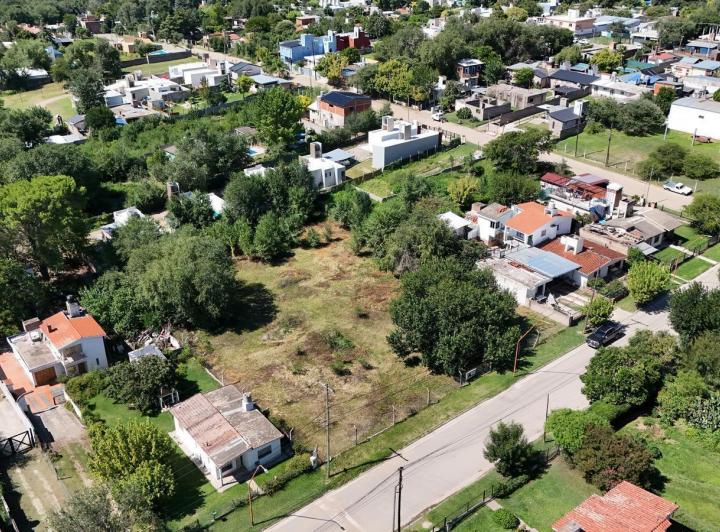 Terreno · 2400m²