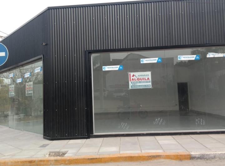 Local comercial · 175m² · 2 Ambientes