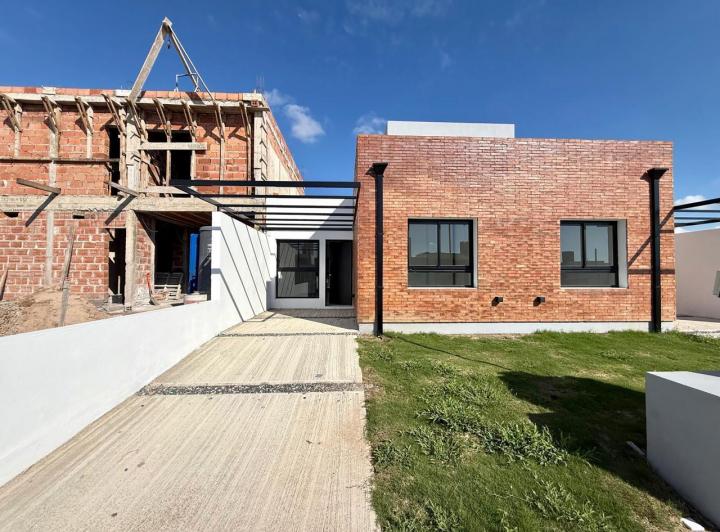 PH · 75m² · 4 Ambientes · 2 Cocheras