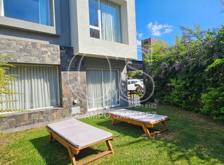 PH · 111m² · 4 Ambientes · 1 Cochera