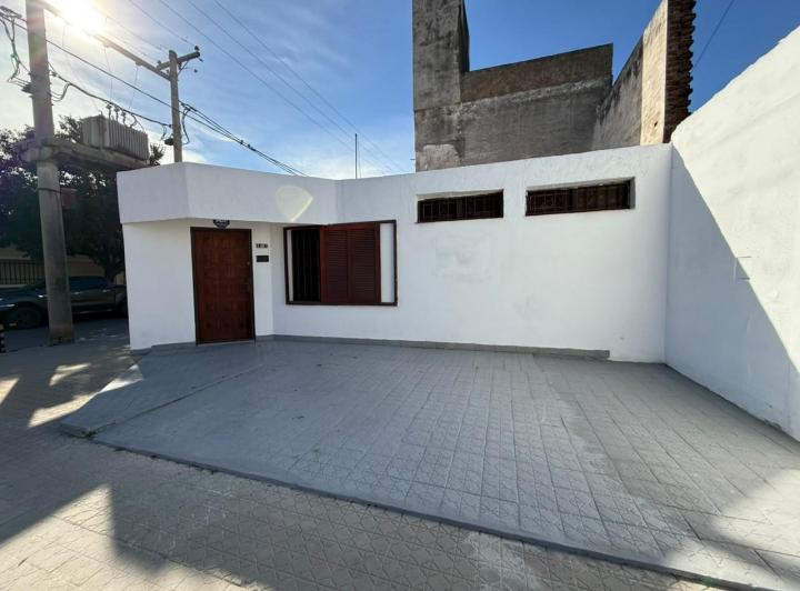 Casa · 155m² · 2 Dormitorios · 2 Cocheras