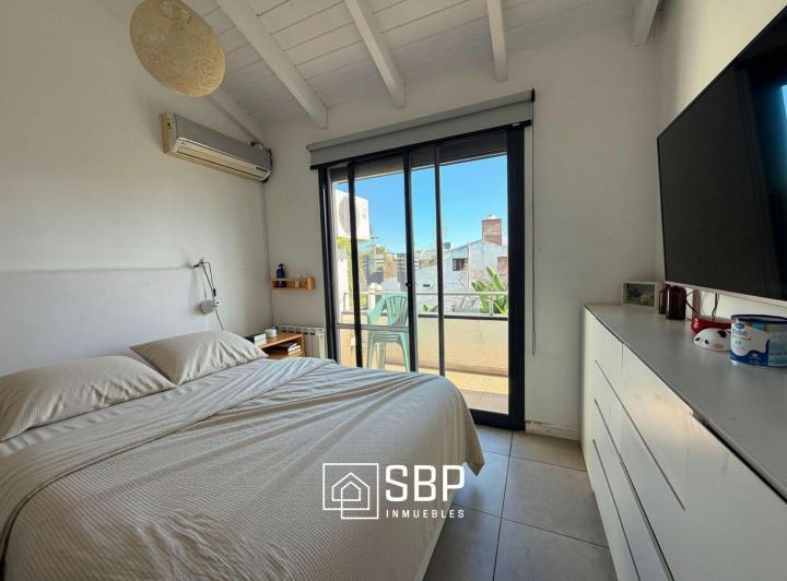 Casa · 132m² · 4 Ambientes · 2 Cocheras