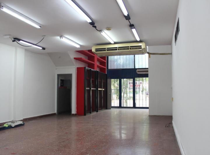 Edificio · 488m²