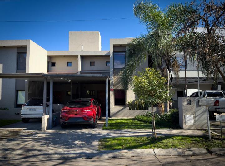PH · 180m² · 6 Ambientes · 2 Cocheras