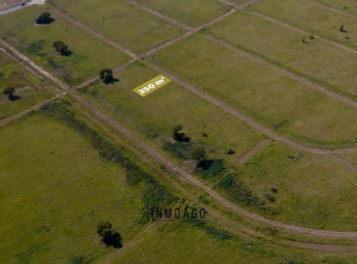 Terreno · 250m²