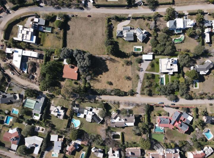 Terreno · 2679m²