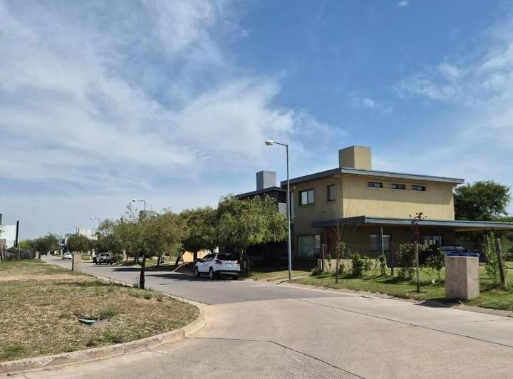 Terreno · 250m²