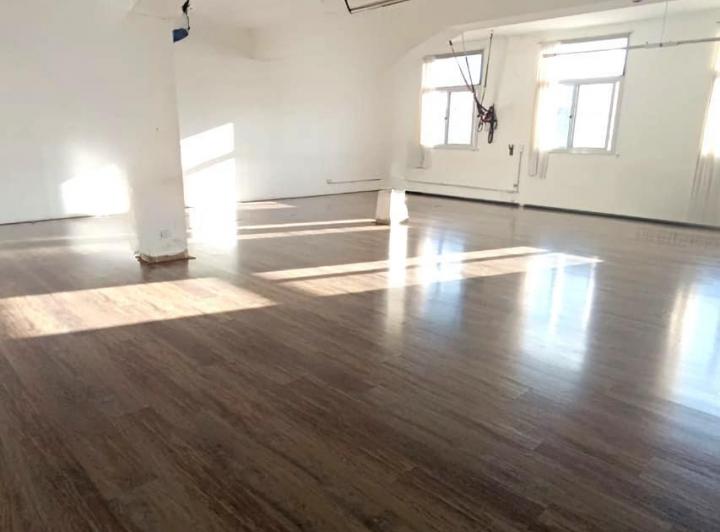 Local comercial · 260m² · 3 Ambientes