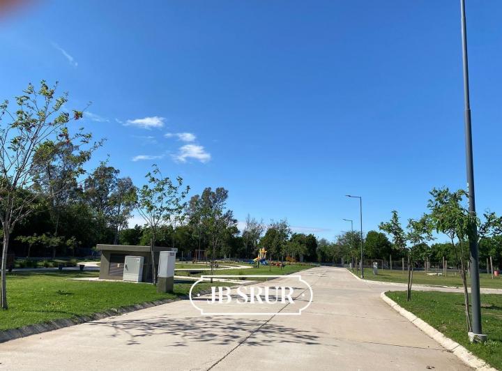 Terreno · 360m²