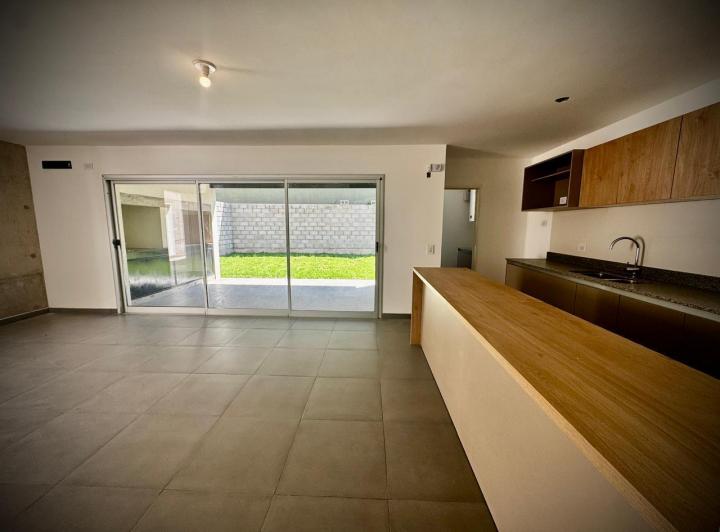 PH · 94m² · 2 Ambientes · 1 Cochera