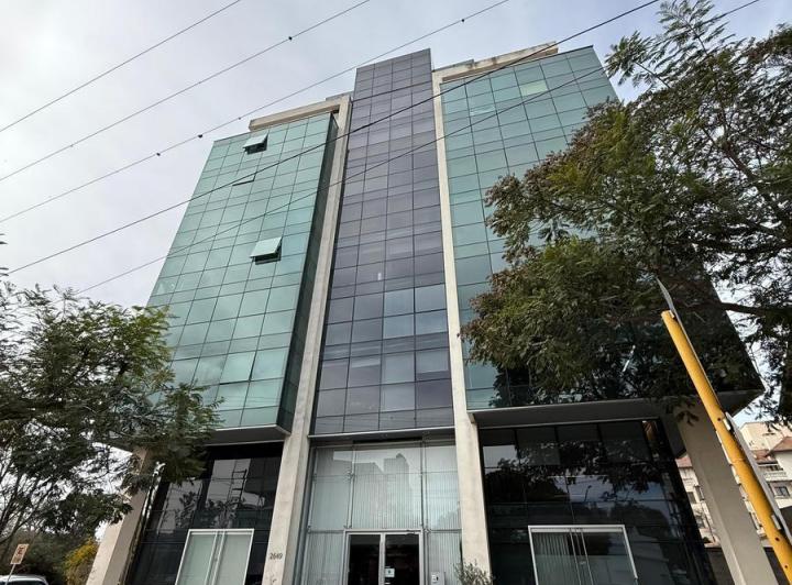 Oficina comercial · 77m² · 3 Ambientes · 3 Cocheras