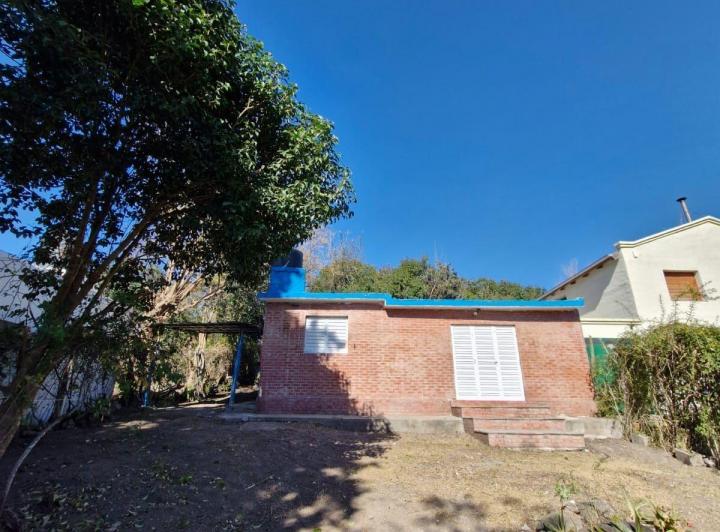 Casa · 2 Dormitorios · 1 Cochera