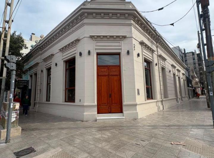 Local comercial · 160m² · 1 Ambiente