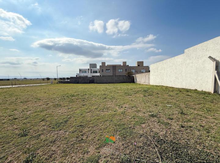 Terreno · 331m²