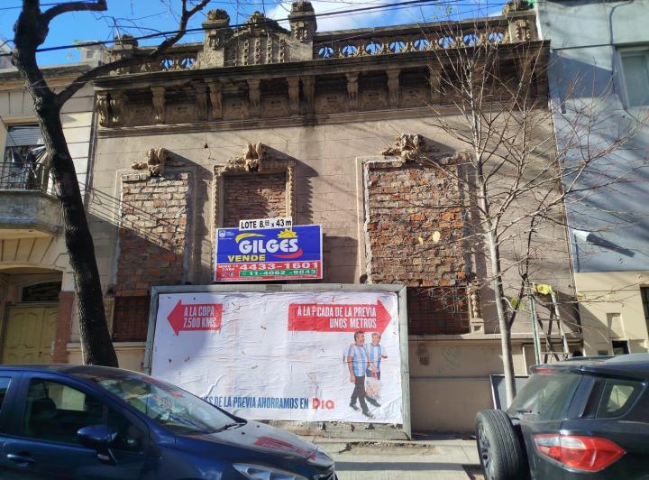 Terreno · 375m²