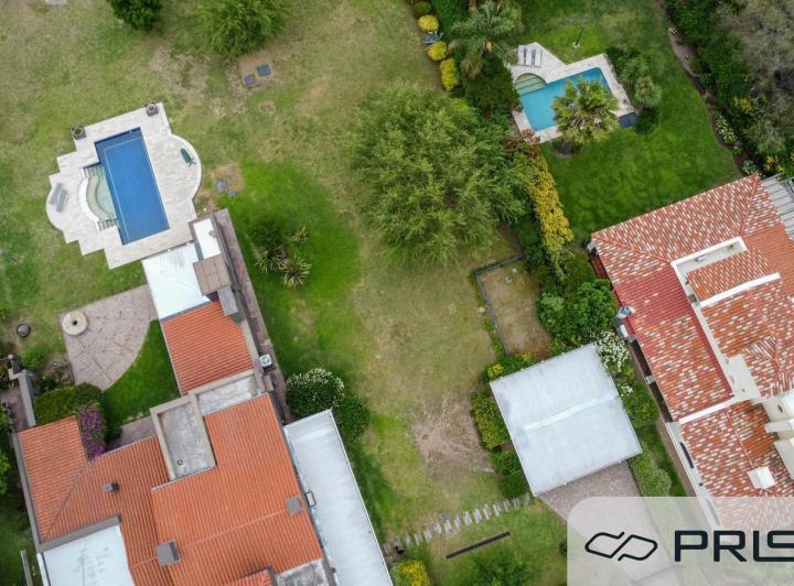 Terreno · 1480m²