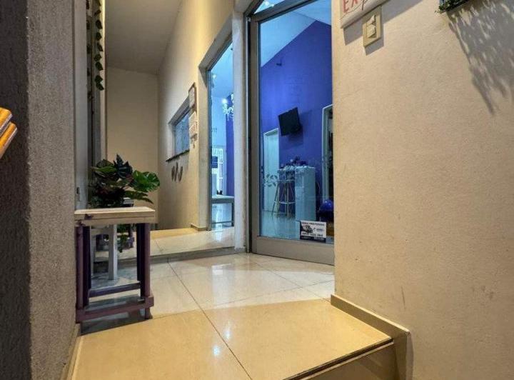 Local comercial · 147m² · 6 Ambientes