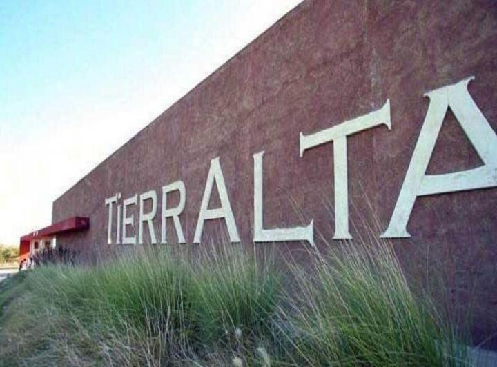 Terreno · 958m²