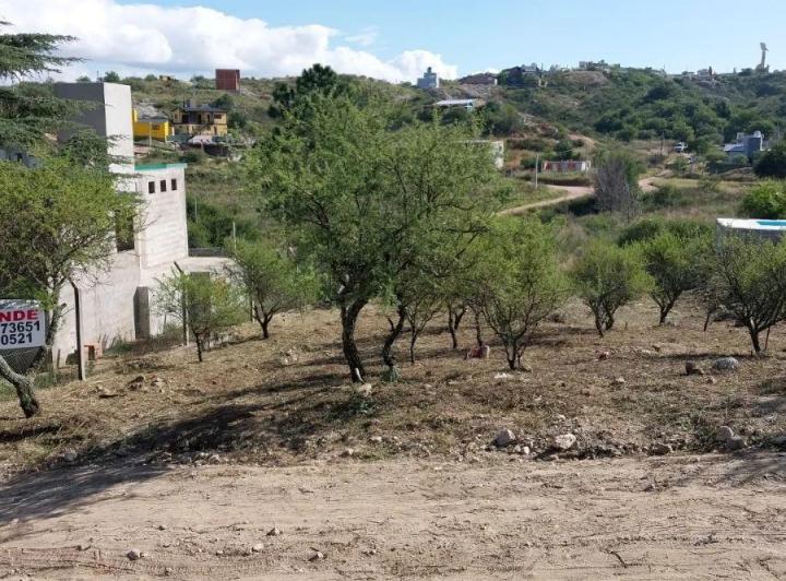 Terreno · 690m²