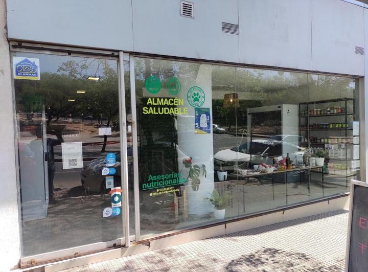 Local comercial · 1m²