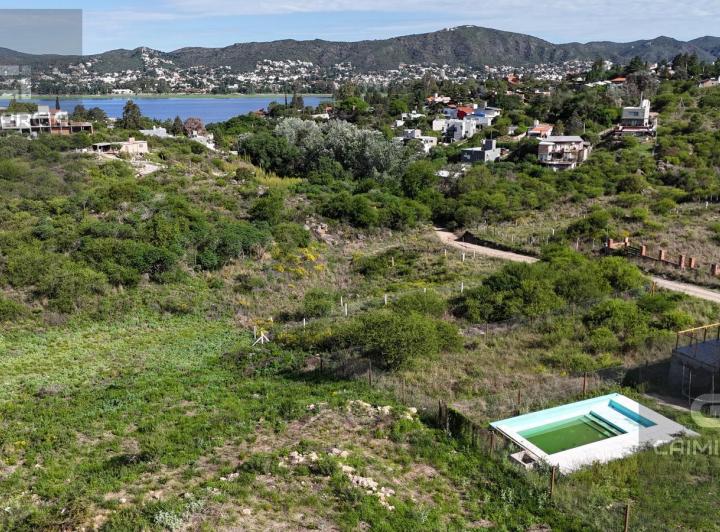 Terreno · 1806m²