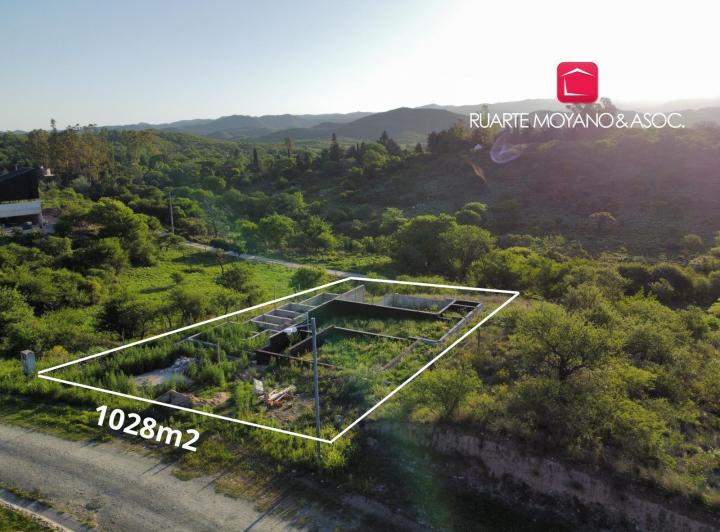 Terreno · 1028m²