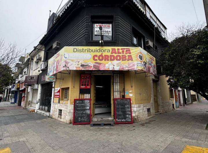 Local comercial · 318m² · 5 Ambientes