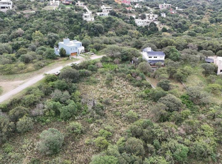 Terreno · 1076m²